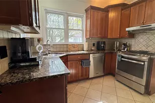 1905 Bryant Pl, Baldwin, NY 11510 - Photo 2