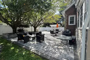 1905 Bryant Pl, Baldwin, NY 11510 - Photo 10