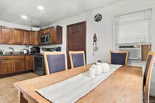 55 Morrissey Dr, Lake Peekskill, NY 10537 - Photo 14