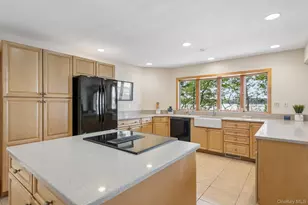 89 Harbor Rd, Saint James, NY 11780 - Photo 14