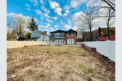 175-25 Devonshire Road, Jamaica, NY 11432 - Photo 2