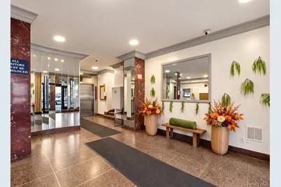 3131 Grand Concourse #8H, Bronx, NY 10468 - Photo 4
