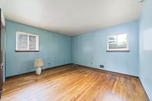 3 June St, Hauppauge, NY 11788 - Photo 12