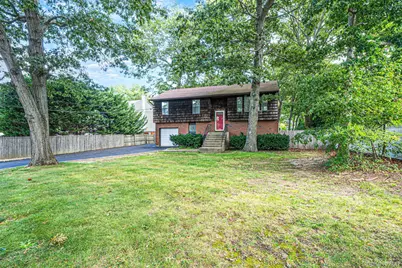 39 Pond Path, Lake Grove, NY 11755 - Photo 4