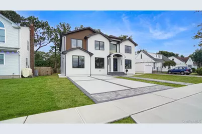 940 Southern Drive, Franklin Square, NY 11010 - Photo 2