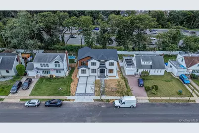 940 Southern Drive, Franklin Square, NY 11010 - Photo 44