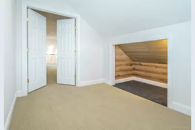 194 Pond View Drive #387, Port Washington, NY 11050 - Photo 32