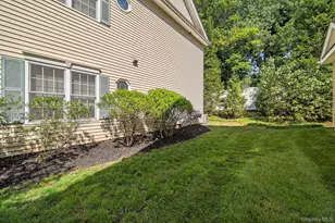 53 Autumn Dr, Plainview, NY 11803 - Photo 26