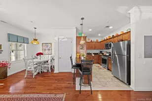53 Autumn Dr, Plainview, NY 11803 - Photo 8