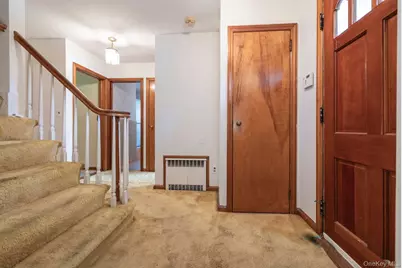 175 E Carpenter Street, Valley Stream, NY 11580 - Photo 18