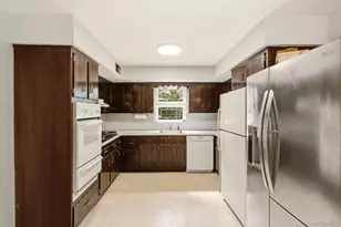180-44 Grand Central Pkwy, Jamaica, NY 11432 - Photo 12
