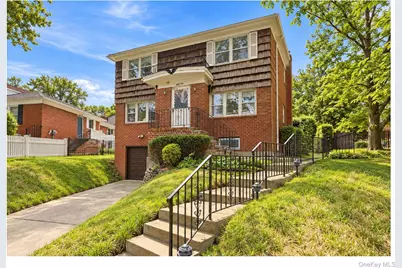 18044 Grand Central Parkway, Jamaica, NY 11432 - Photo 2