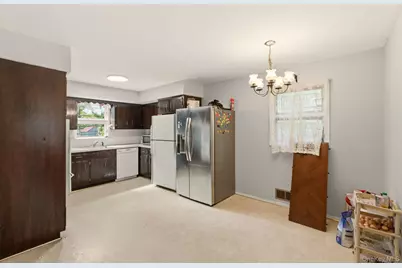 18044 Grand Central Parkway, Jamaica, NY 11432 - Photo 10
