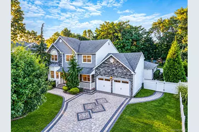 4 Crystal Brook Court, Nesconset, NY 11767 - Photo 2