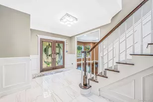 4 Crystal Brook Ct, Nesconset, NY 11767 - Photo 16