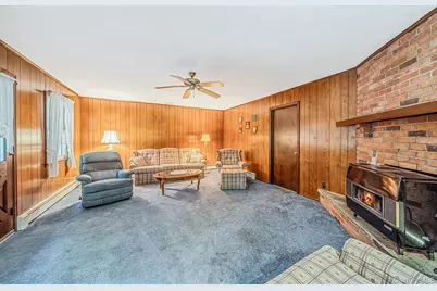 4 Middlesex Place, Northport, NY 11768 - Photo 12