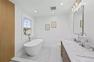 2439 Berkeley Pl, Bellmore, NY 11710 - Photo 24