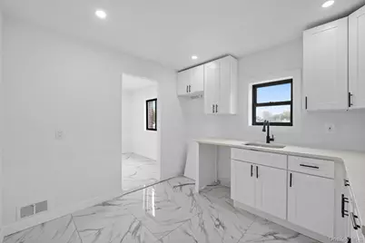 4648 Murdock Avenue, Bronx, NY 10466 - Photo 6