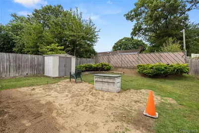 159 Neptune Avenue, West Babylon, NY 11704 - Photo 14