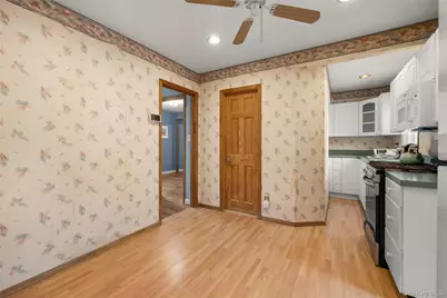 159 Neptune Avenue, West Babylon, NY 11704 - Photo 6