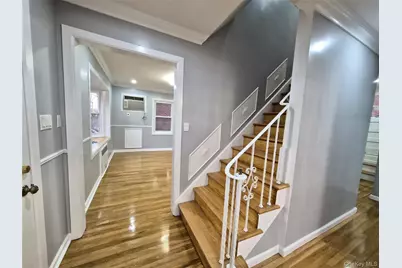 8019 Utopia Parkway, Jamaica, NY 11432 - Photo 14