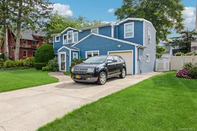 1423 Sturl Avenue, Hewlett, NY 11557 - Photo 4