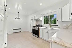 84 Middle Neck Rd, Roslyn, NY 11576 - Photo 8