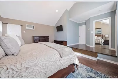 458 Wilson Street, West Hempstead, NY 11552 - Photo 22