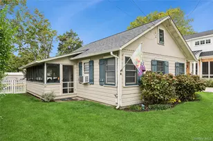43 Kirby Ln, Jamesport, NY 11901 - Photo 2