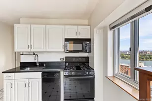 345 E 93rd St, New York, NY 10128 - Photo 26