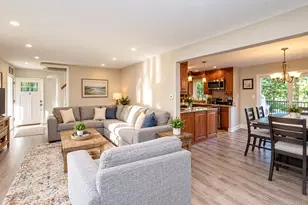 149 S Penataquit Ave, Bay Shore, NY 11706 - Photo 4