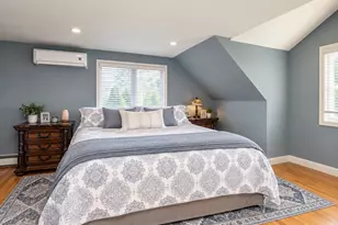149 S Penataquit Ave, Bay Shore, NY 11706 - Photo 10