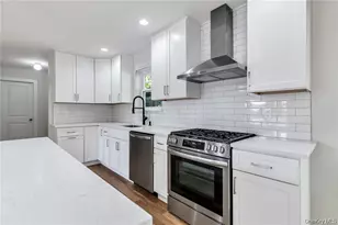 53 Ciliotta Ln, Port Jefferson Station, NY 11776 - Photo 8