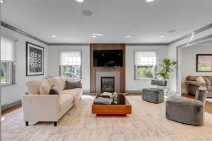 17 Colonial Rd, Port Washington, NY 11050 - Photo 6