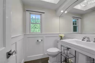 17 Colonial Rd, Port Washington, NY 11050 - Photo 18