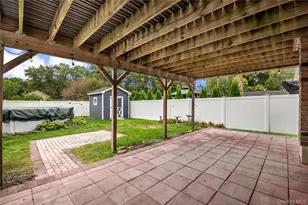 360 Fir Grove Rd, Ronkonkoma, NY 11779 - Photo 24