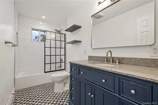 360 Fir Grove Rd, Ronkonkoma, NY 11779 - Photo 12