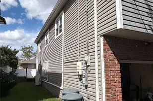 137-38 229th St, Springfield Gardens, NY 11413 - Photo 24
