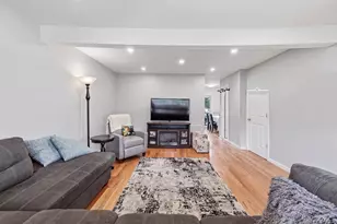 42 Gladys Dr, Spring Valley, NY 10977 - Photo 2