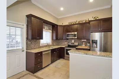11 Pratt Street, West Babylon, NY 11704 - Photo 2