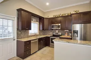 11 Pratt St, West Babylon, NY 11704 - Photo 2