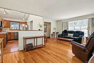 112 North St, Locust Valley, NY 11560 - Photo 10
