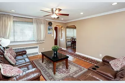 1408 Lowell Avenue, New Hyde Park, NY 11040 - Photo 6