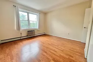 400 Mt Pleasant Ave, Mamaroneck, NY 10543 - Photo 6