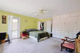 14 Clover Dr, Great Neck, NY 11021 - Photo 10