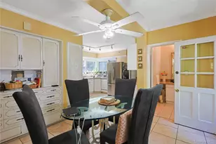 14 Clover Dr, Great Neck, NY 11021 - Photo 8