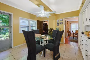 14 Clover Dr, Great Neck, NY 11021 - Photo 6