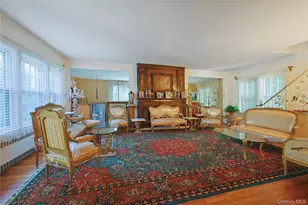 14 Clover Dr, Great Neck, NY 11021 - Photo 2