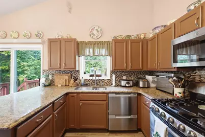 15 Aron Court, Spring Valley, NY 10977 - Photo 10