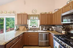 15 Aron Ct, Spring Valley, NY 10977 - Photo 10